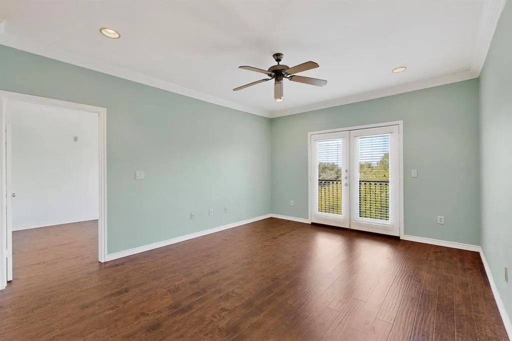 3102 Kings Road, #1307