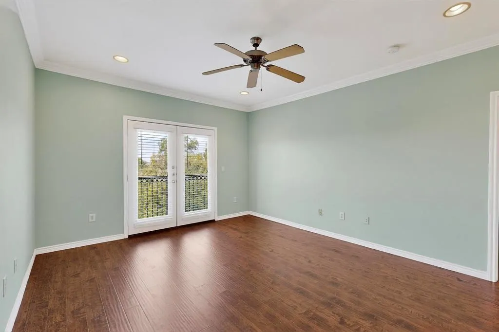 3102 Kings Road, #1307