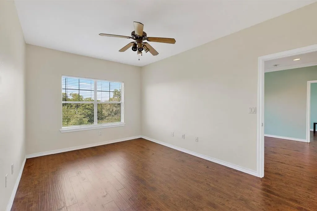 3102 Kings Road, #1307