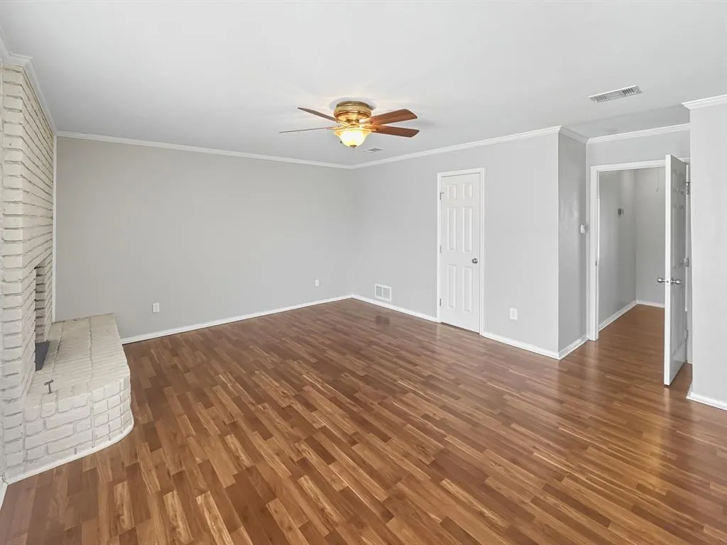 3701 Knob Hill Drive