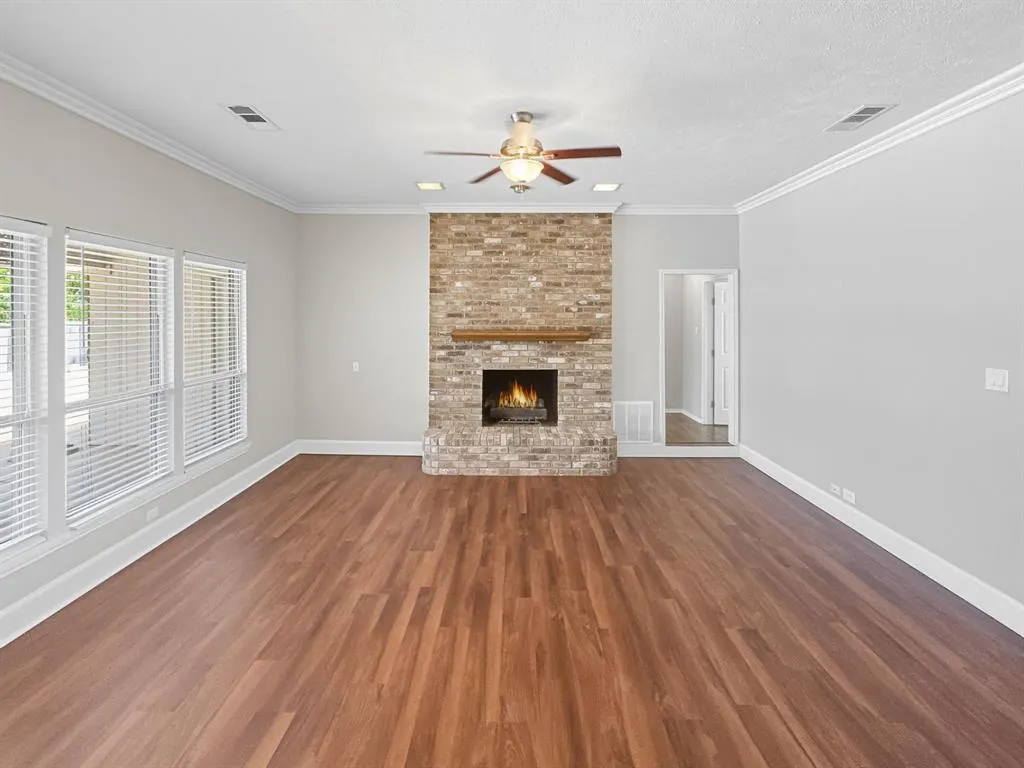 3701 Knob Hill Drive