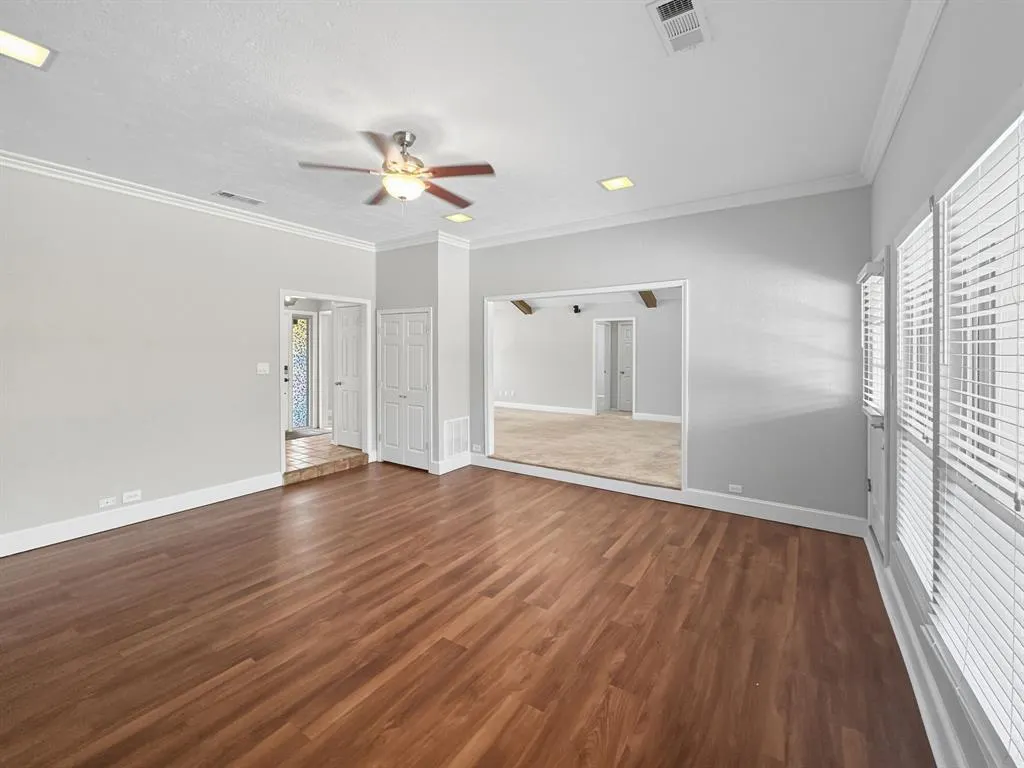 3701 Knob Hill Drive