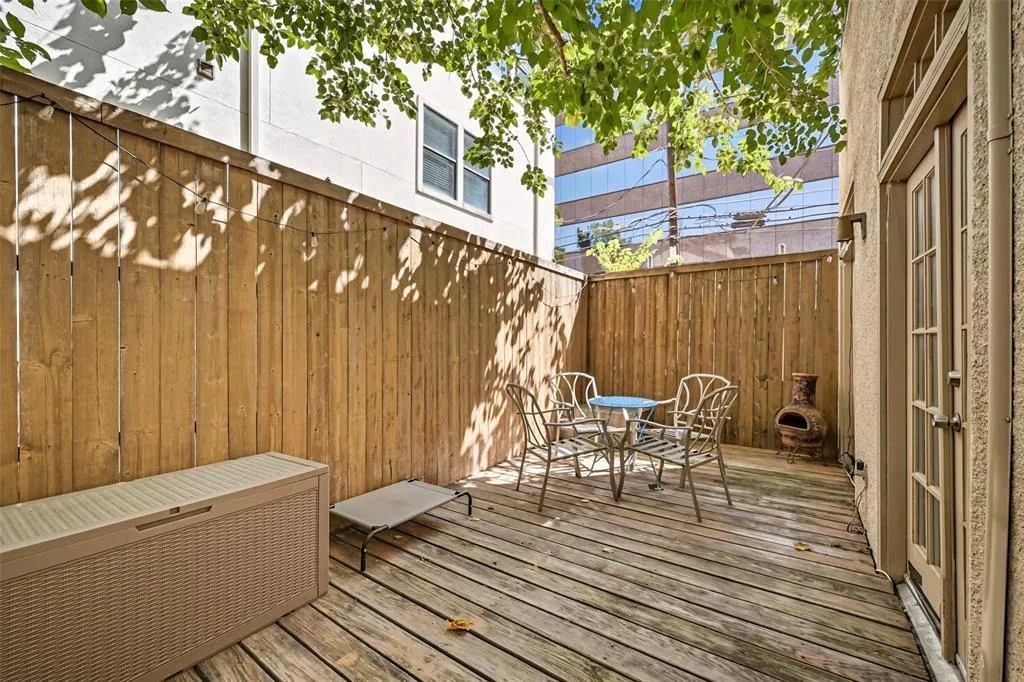 4232 McKinney Avenue, #108