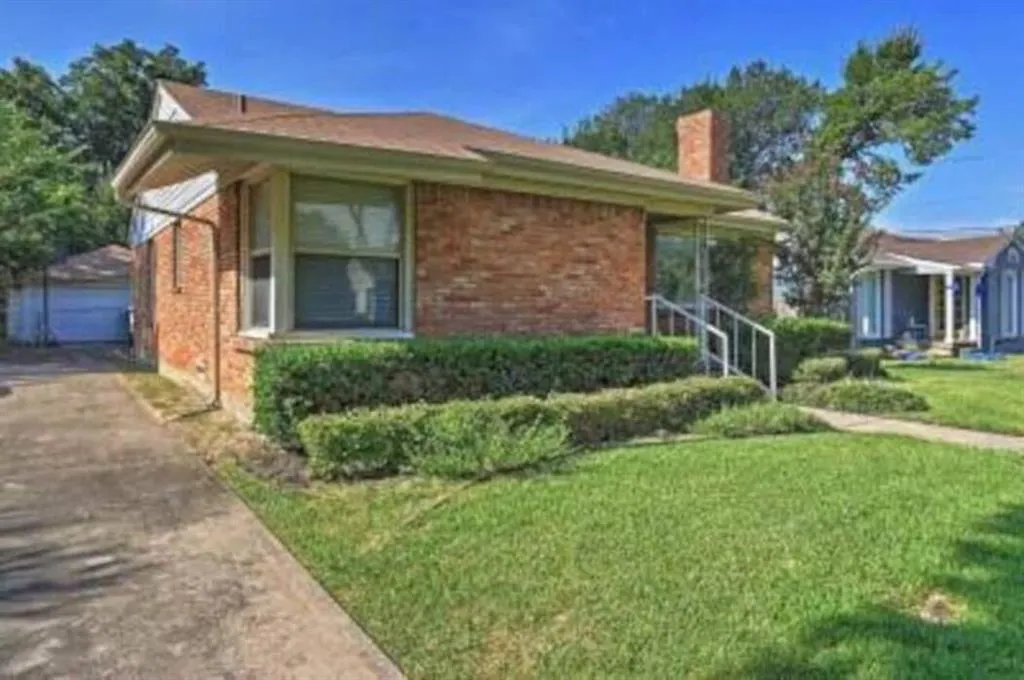 3708 Park Lane