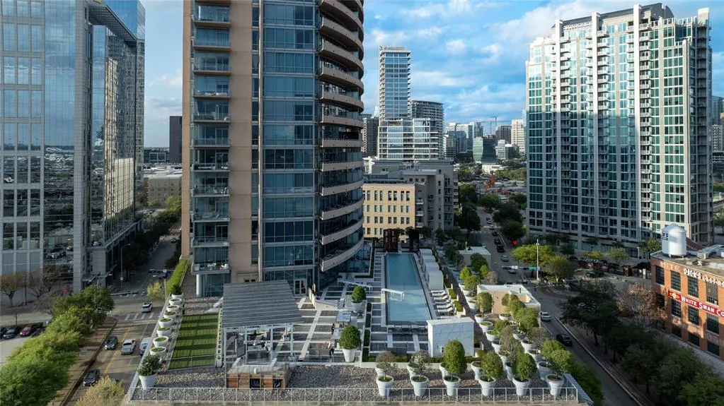 2200 Victory Avenue, #2504