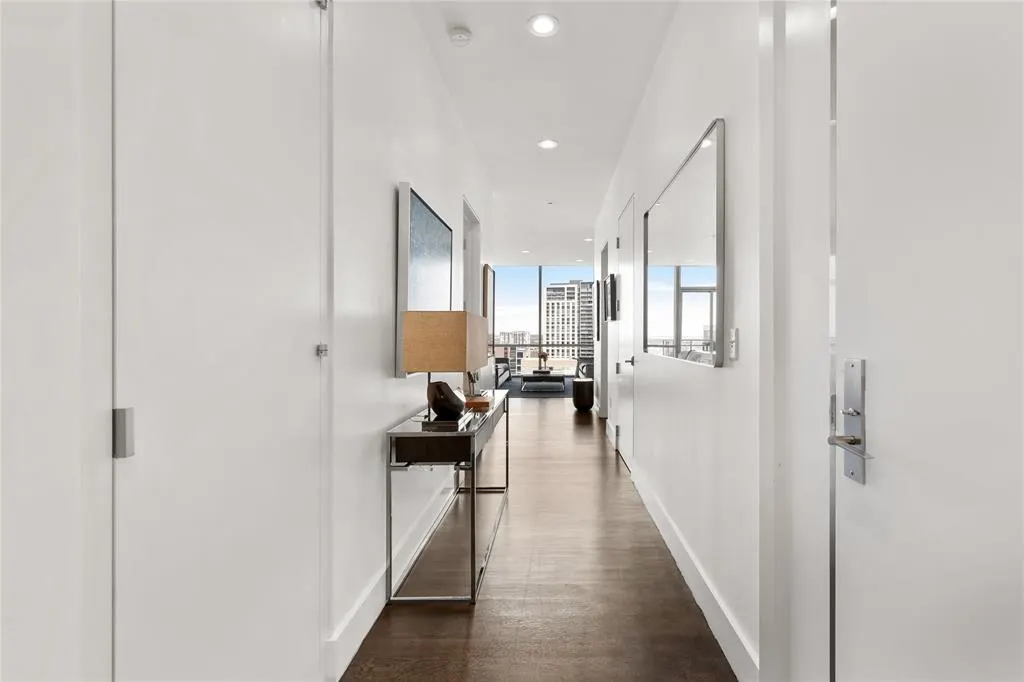 2200 Victory Avenue, #2504