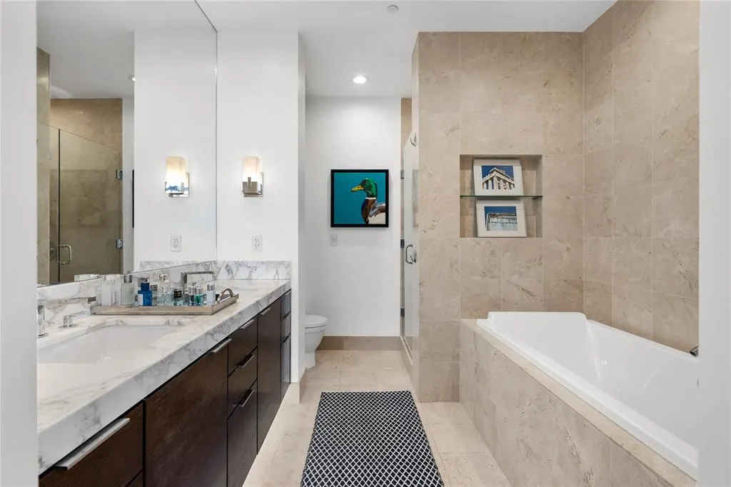 2200 Victory Avenue, #2504