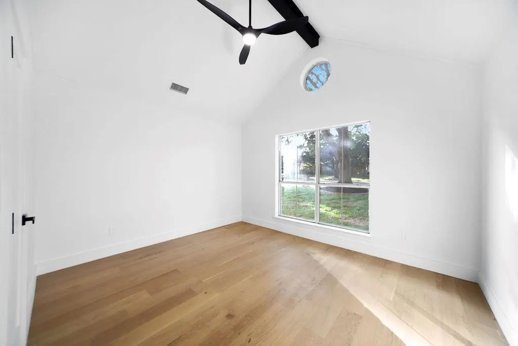 5926 Mapleshade Lane