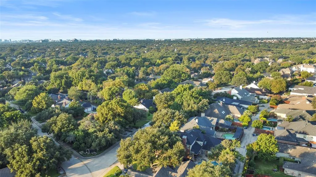 5926 Mapleshade Lane