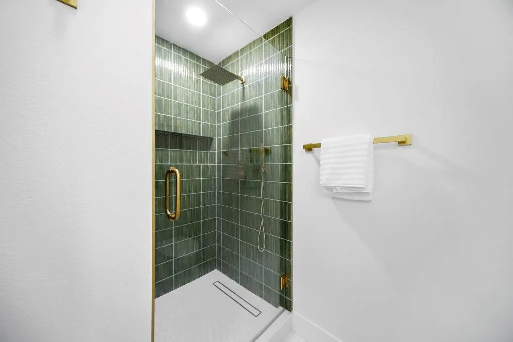 5926 Mapleshade Lane