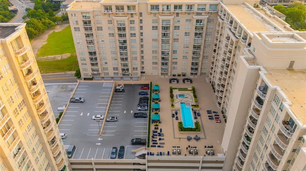 3225 Turtle Creek Boulevard, #1012