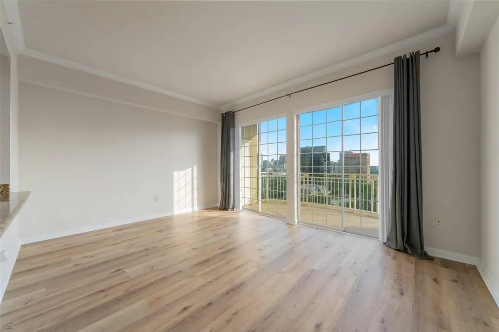 3225 Turtle Creek Boulevard, #1012