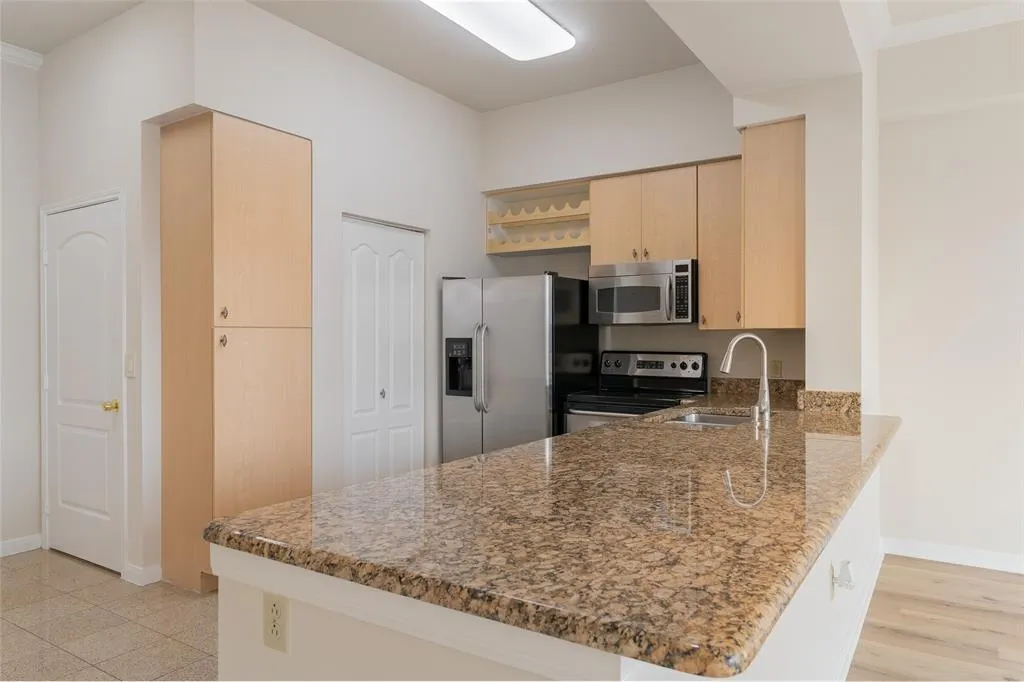 3225 Turtle Creek Boulevard, #1012