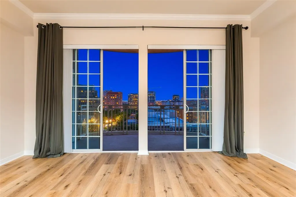 3225 Turtle Creek Boulevard, #1012