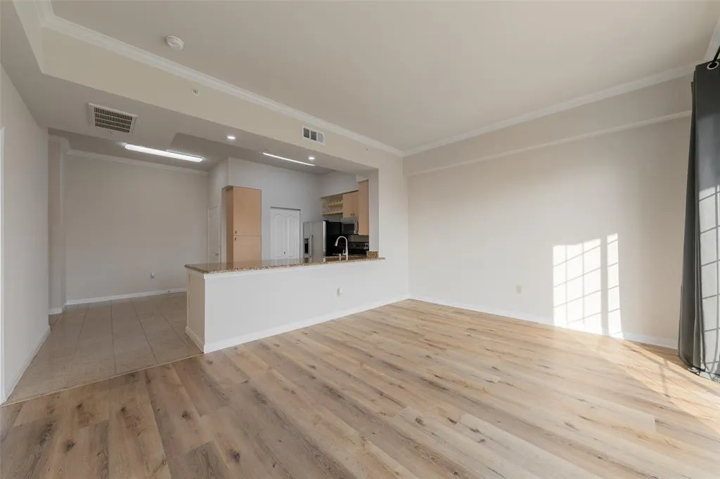 3225 Turtle Creek Boulevard, #1012