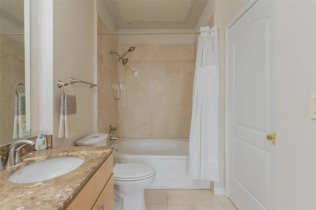 3225 Turtle Creek Boulevard, #1012