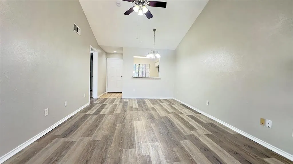 9601 Forest Lane, #323