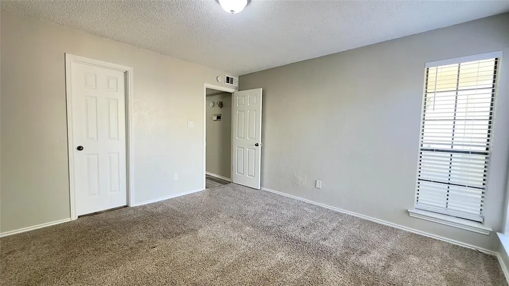 9601 Forest Lane, #323