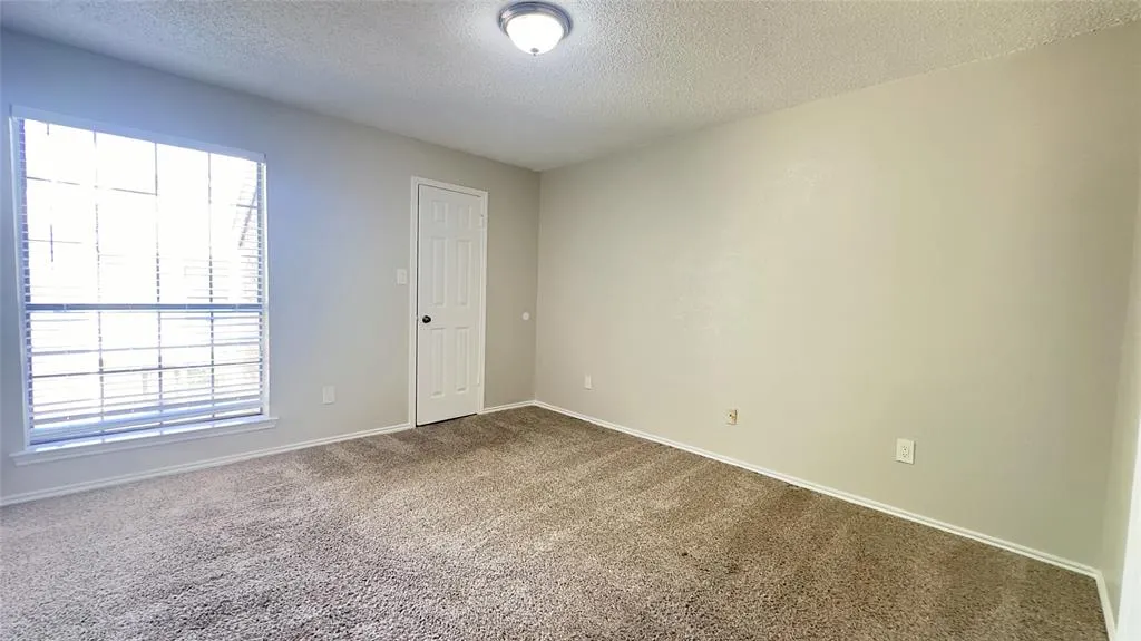 9601 Forest Lane, #323