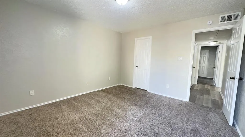 9601 Forest Lane, #323