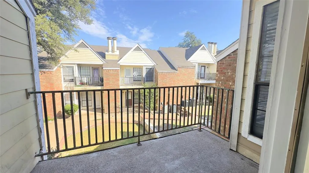 9601 Forest Lane, #323