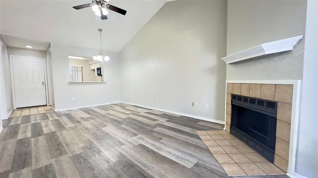 9601 Forest Lane, #323