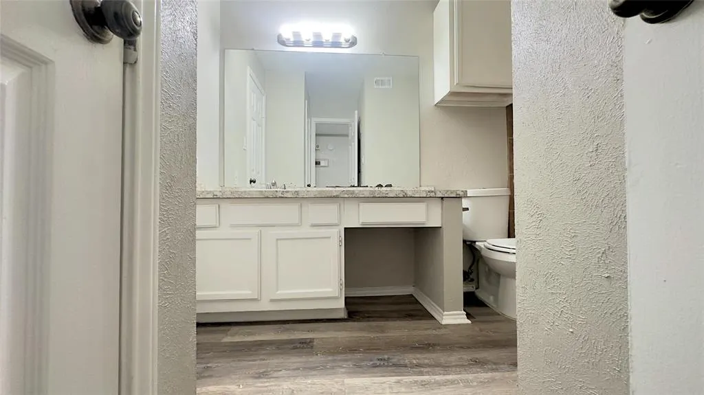 9601 Forest Lane, #323