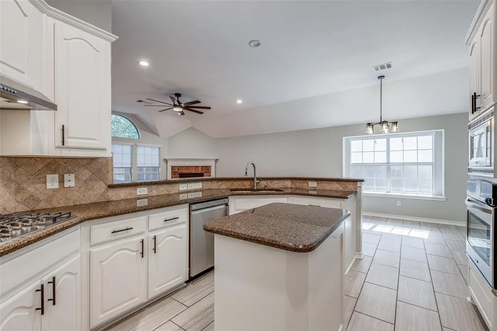 3003 Quail Hollow
