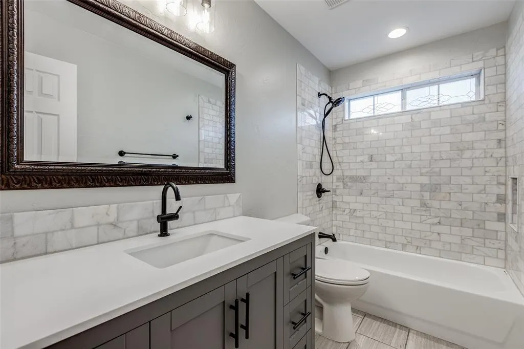 3003 Quail Hollow