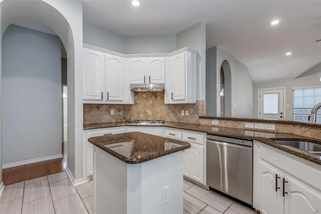 3003 Quail Hollow