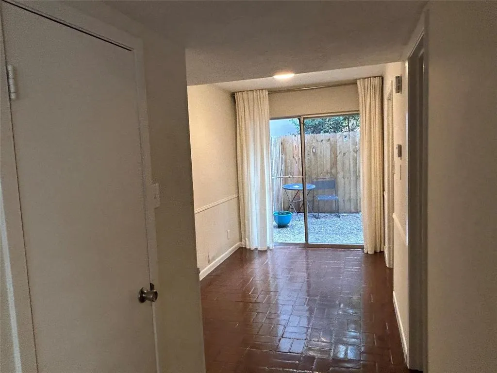 3811 Holland Avenue, #1