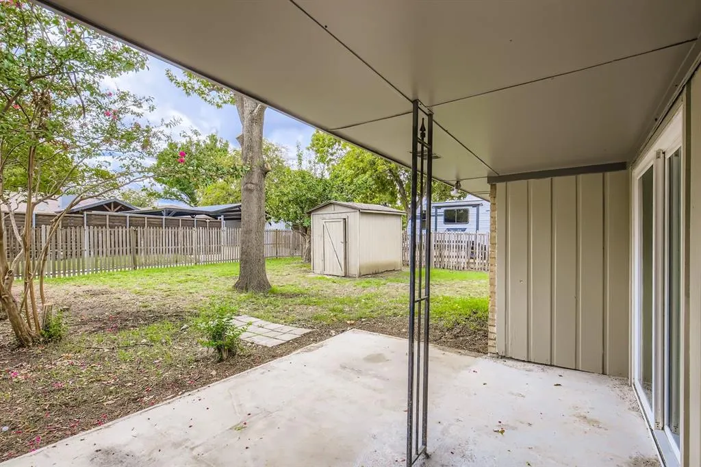 1724 Midcrest Drive