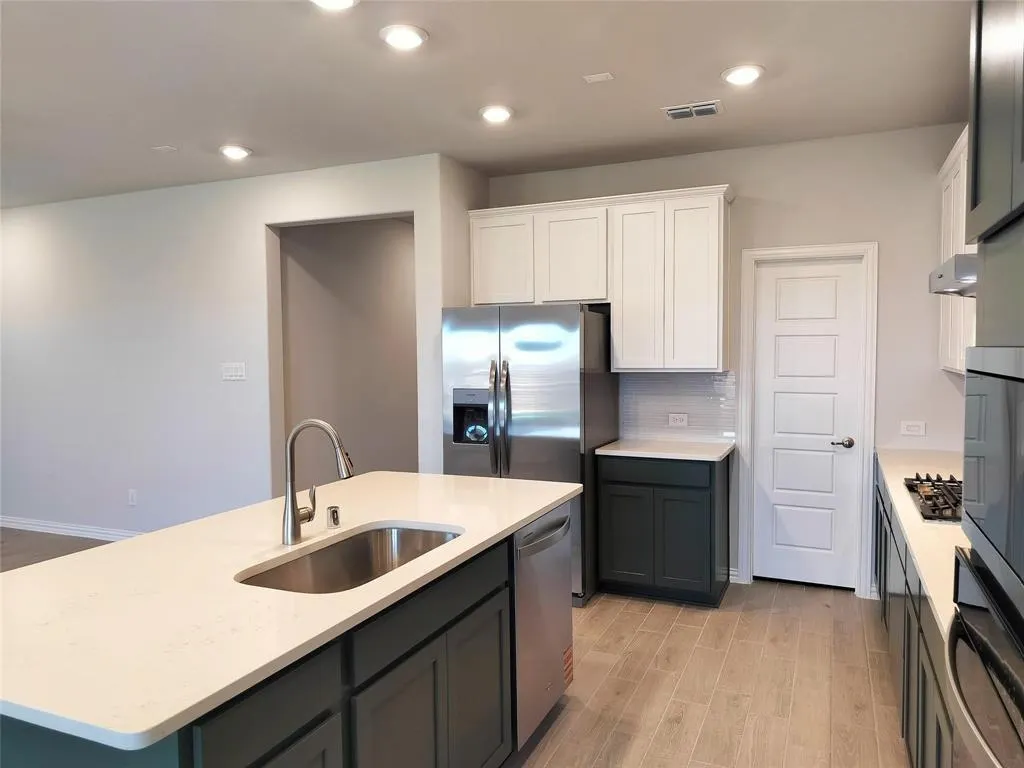 3909 Malachite Drive