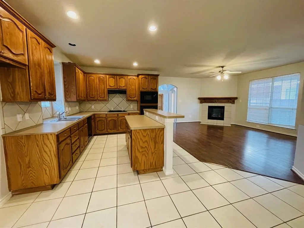 5929 Desperado Drive