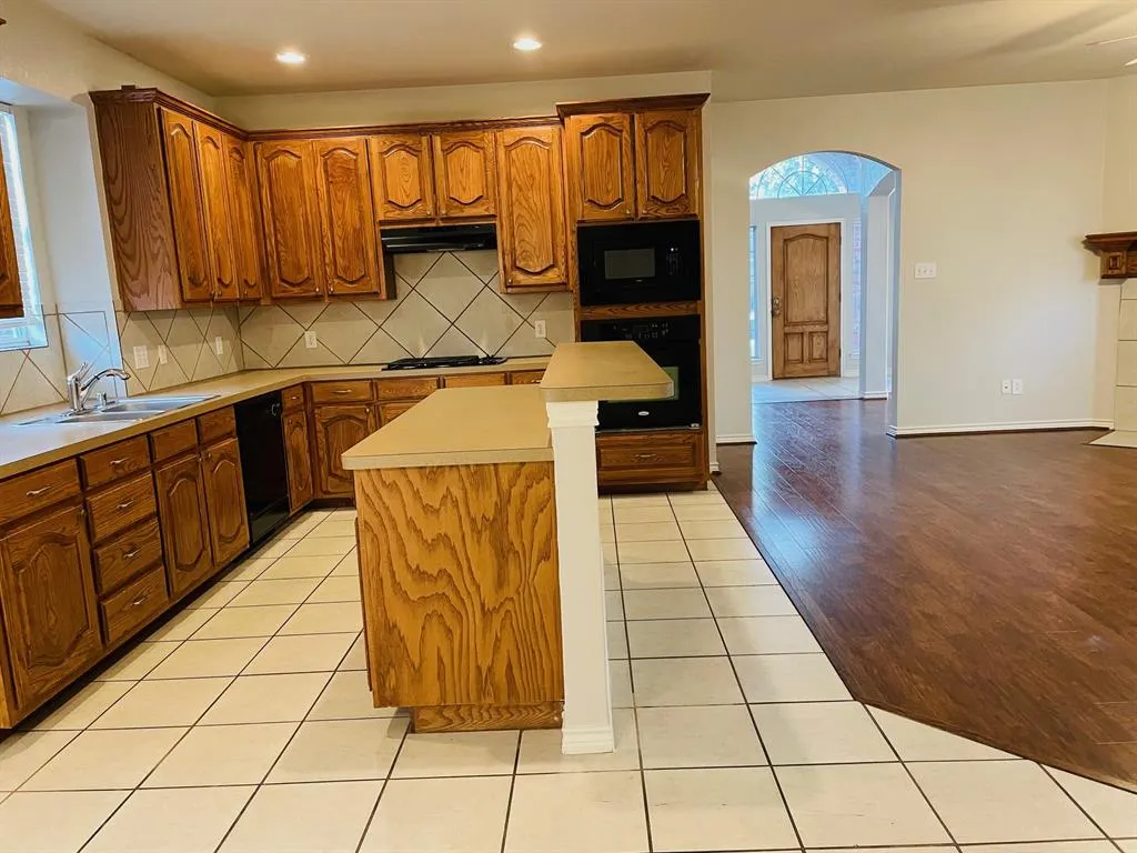 5929 Desperado Drive
