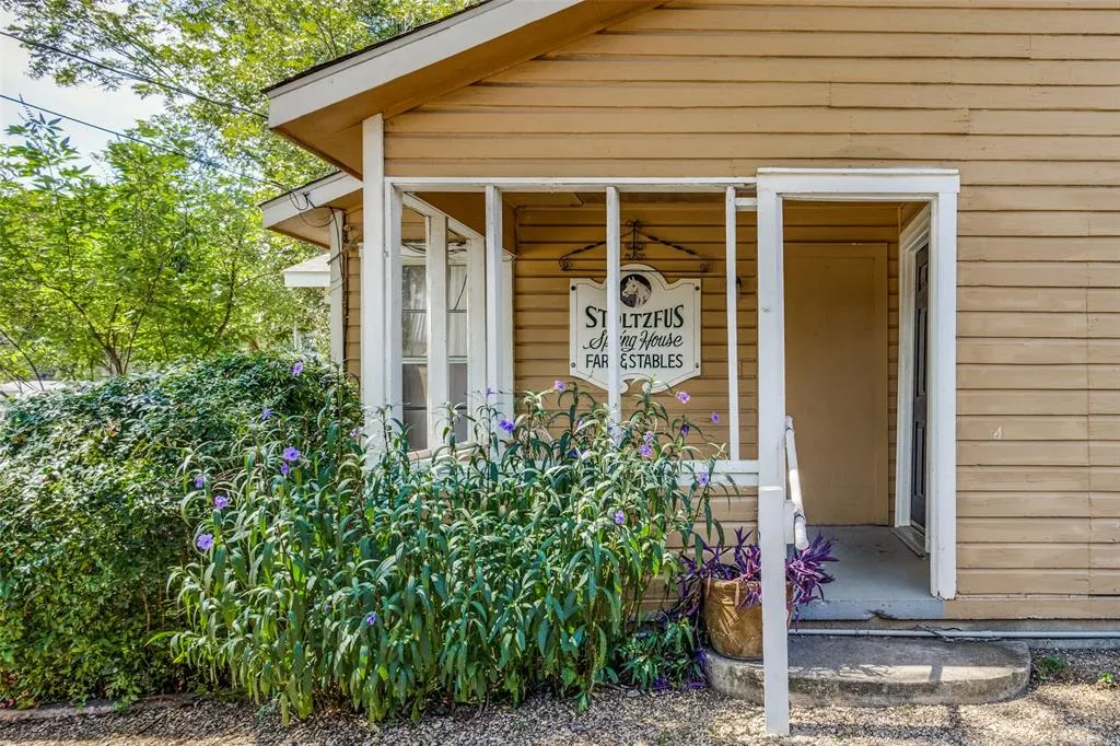 1008 Pine Street