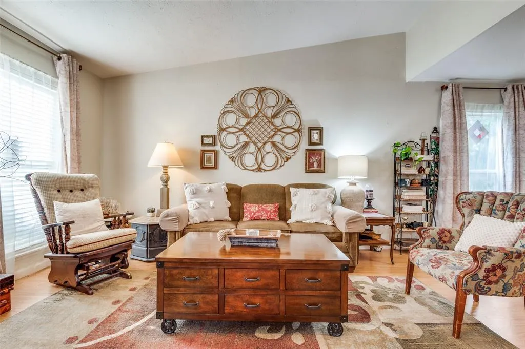 7430 Cloverglen Drive