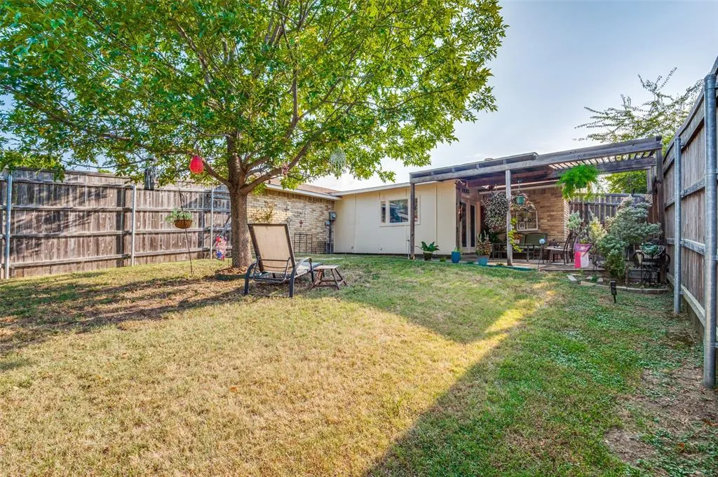 7430 Cloverglen Drive