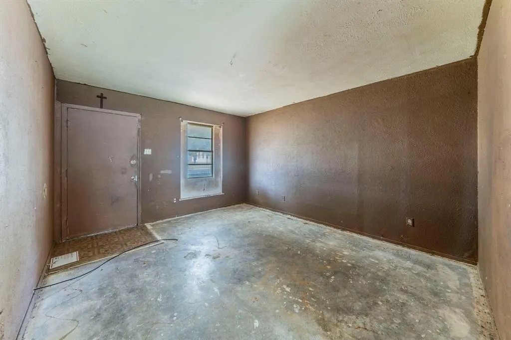 6624 Sebring Drive