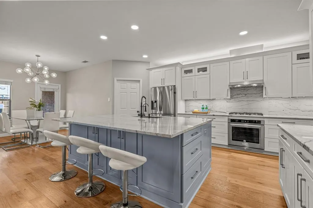 3360 Country Glen Trail