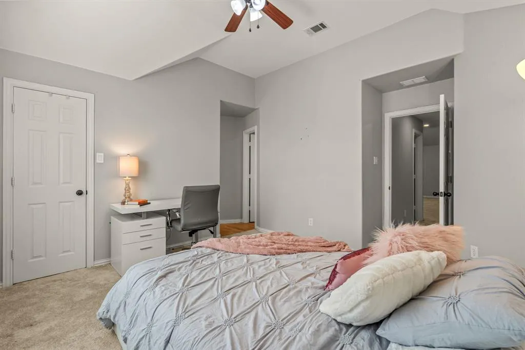 3360 Country Glen Trail