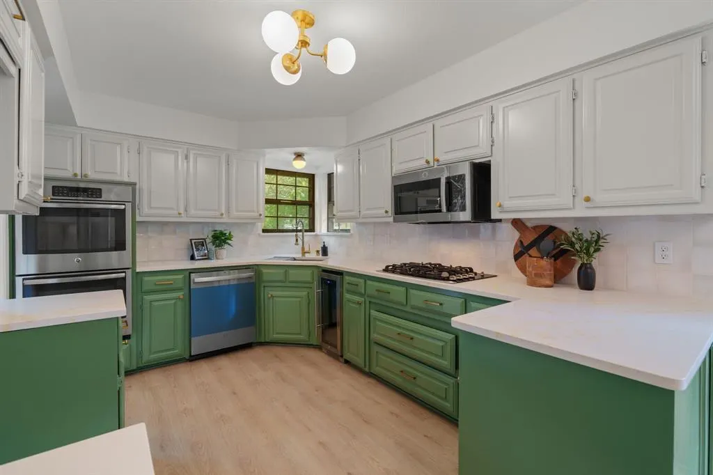 238 High Brook Drive