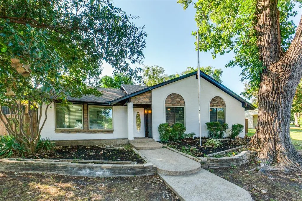 1406 Cotillion Drive