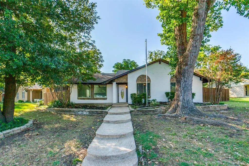 1406 Cotillion Drive