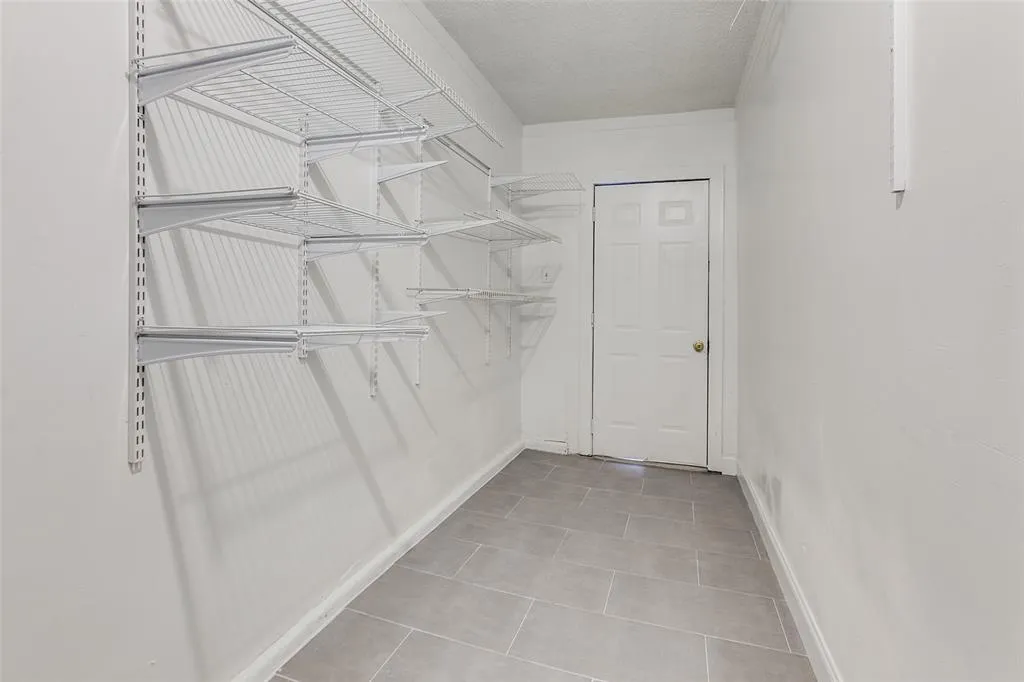 1406 Cotillion Drive
