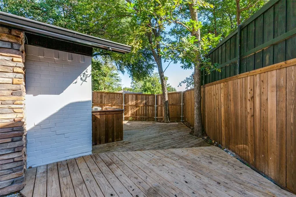1406 Cotillion Drive