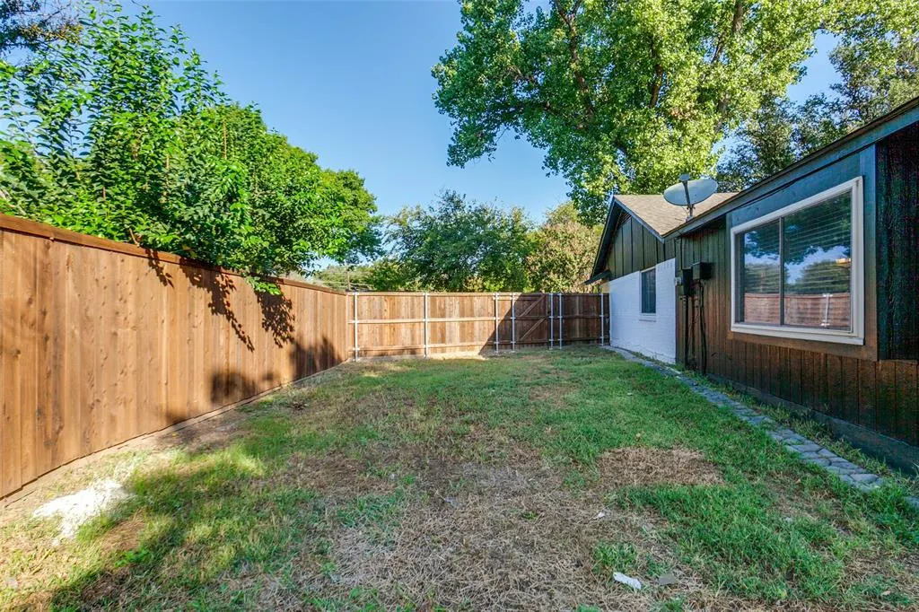 1406 Cotillion Drive