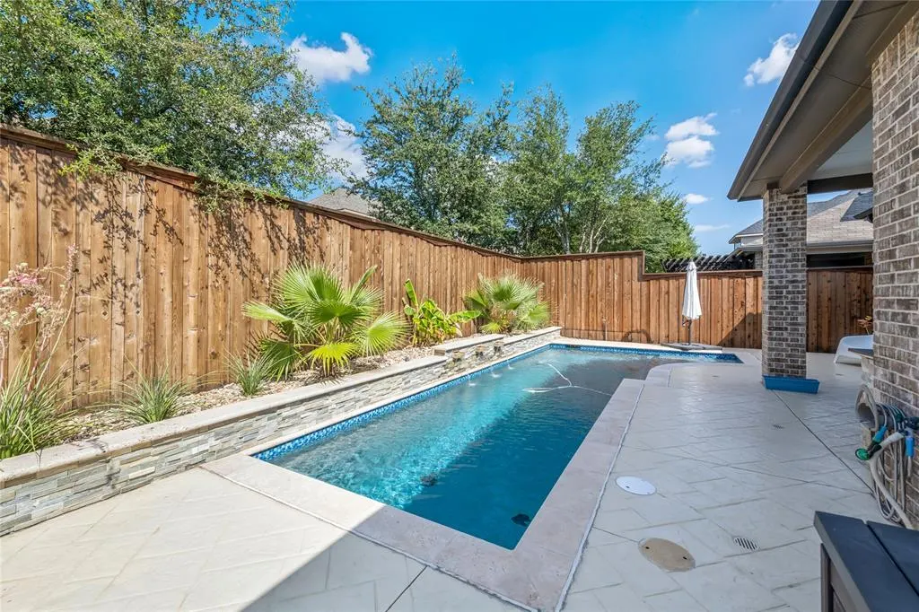 7004 Denali Drive