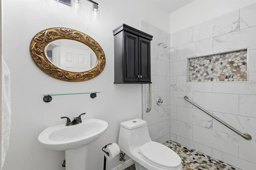 1506 Greenbriar Drive