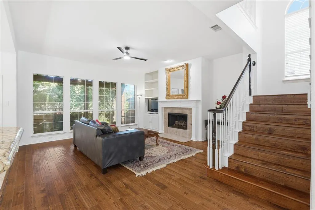 1506 Greenbriar Drive